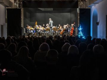 Auguri di Buon Anno con i Valzer Viennesi di J. Strauss figlio