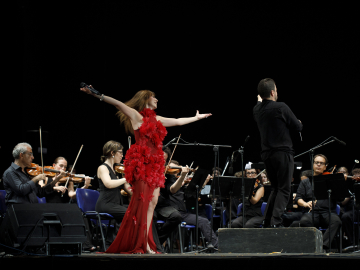 Lidia Schillaci canta i grandi cantautori italiani